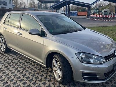 Usata VW Golf VII 105 CV (77 kW) 2014 Oro Berlina