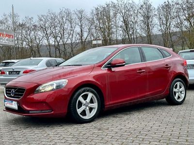 gebraucht Volvo V40 Momentum*XENON*NAVI*1.HAND*