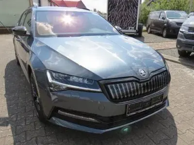 Gebraucht Skoda Superb SportLine 218 PS (160 kW) 2020 Grau metallic Kombi