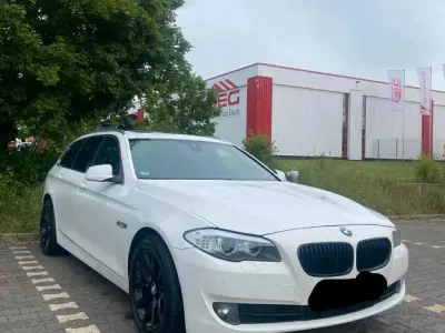 Gebraucht BMW 525 218 PS (160 kW) 2012 Weiß Kombi