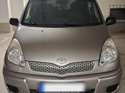 Andere farben Gebraucht 2005 Toyota Yaris Verso Van / Kleinbus | 3.500 €