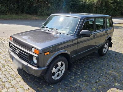 Lada niva