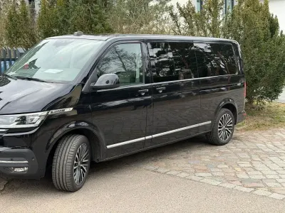 Second-hand VW Caravelle Highline 204 CP (150 kW) 2021 Negru Van