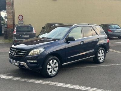 Gebraucht Mercedes ML350 258 PS (189 kW) 2013 Blau SUV