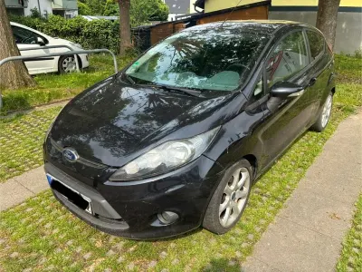 Gebraucht Ford Fiesta 82 PS (60 kW) 2010 Schwarz Kleinwagen