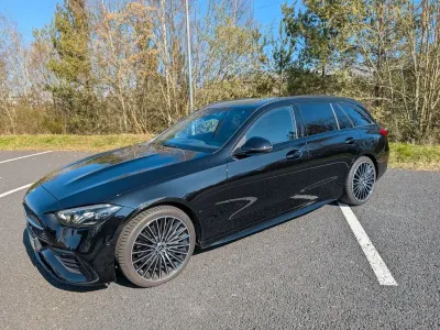 Gebraucht Mercedes C220 AMG 200 PS (147 kW) 2023 Schwarz Limousine