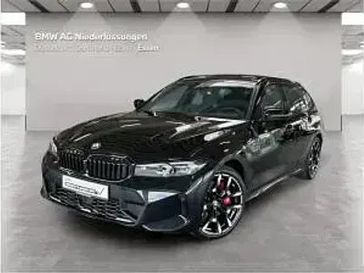 Gebraucht BMW 330 286 PS (210 kW) 2025 Schwarz (saphirschwarz) Kombi