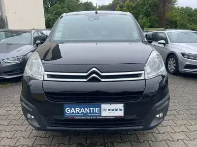 Używany Citroën Berlingo SELECTION 110 KM (80 kW) 2018 Czarny Minivan