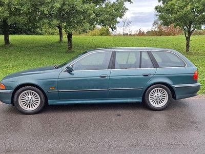 Gebraucht BMW 525 143 PS (105 kW) 1997 Grün Kombi