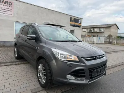 Gebraucht Ford Kuga Titanium 150 PS (110 kW) 2014 Grau SUV