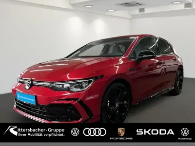 Brugt VW Golf VIII R-line 150 HK (110 kW) 2024 Rød Sedan