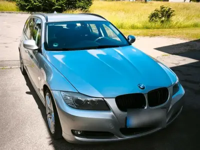 Gebraucht BMW 318 143 PS (105 kW) 2011 Silber Kombi
