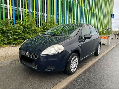 gebraucht Fiat Punto aus 2. Hand / TÜV neu / 54.000km / 8x bereift