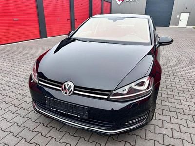Gebraucht VW Golf VII LOUNGE 110 PS (80 kW) 2015 Schwarz Limousine