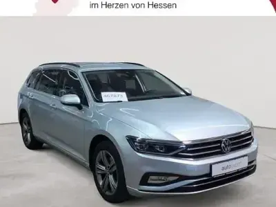 Usata VW Passat 150 CV (110 kW) 2023 Argento Station wagon