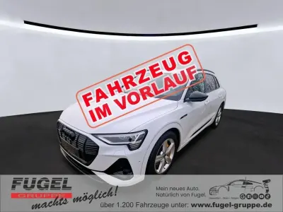 Gebraucht Audi e-tron S-Line 300 kW (408 PS) 2023 Gletscherweiß metallic SUV