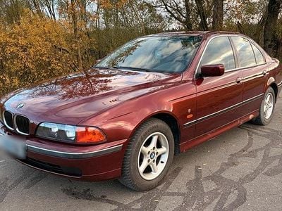 Gebraucht BMW 520 150 PS (110 kW) 1999 Rot Limousine