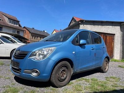 Usata Opel Agila Edition 65 CV (47 kW) 2008 Blu Utilitaria