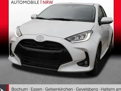 Gebraucht Toyota Urban Cruiser Lounge 127 kW (174 PS) 2026 Grau SUV