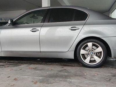BMW 525