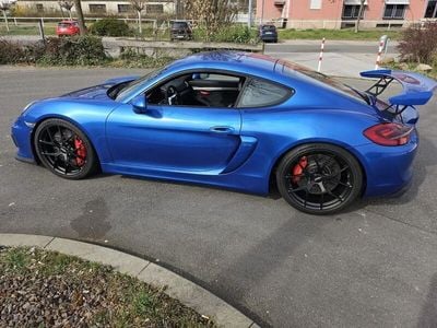 Porsche Cayman GT4