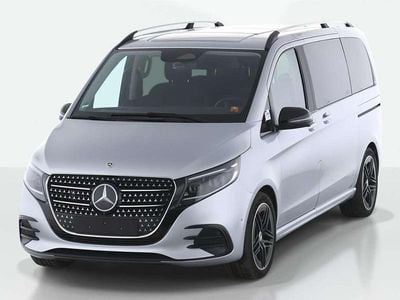 Usata Mercedes V300 Style 237 CV (174 kW) 2025 Argento Monovolume