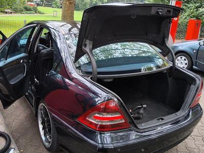 Mercedes C320