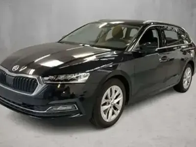 Gebraucht Skoda Octavia Style 150 PS (110 kW) 2023 Schwarzmagic perleffekt Kombi