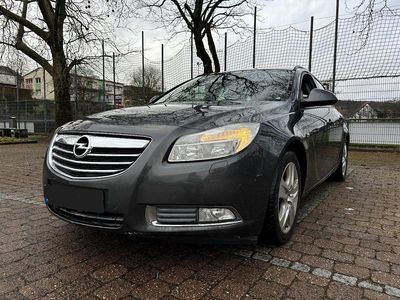 Gebraucht Opel Insignia 131 PS (96 kW) 2011 Grau Kombi