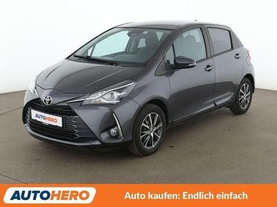 Gebraucht Toyota Yaris Club 111 PS (81 kW) 2019 Grau Kleinwagen