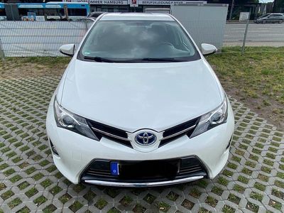 Toyota Auris Hybrid