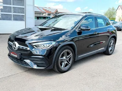 Brugt Mercedes GLA180 AMG line 136 HK (100 kW) 2022 Sort SUV