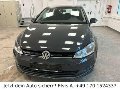 Gebraucht VW Golf VII Trendline 110 PS (80 kW) 2015 Grau Limousine