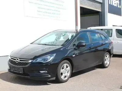 Usata Opel Astra 180 CV (132 kW) 2017 Nero Utilitaria