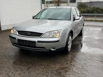 Gebraucht Ford Mondeo 120 PS (88 kW) 2003 Silber Kleinwagen