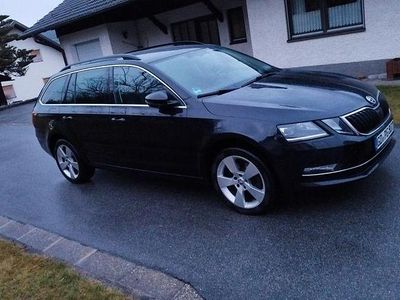 Schwarz Gebraucht 2017 Skoda Octavia Drive Kombi | 17.399 € (Etwas zu teuer)