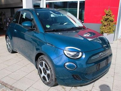 Gebraucht Fiat 500e Action 69 kW (95 PS) 2023 Grün Kleinwagen