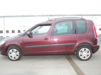 Cervena rosso brunello/rosso b Gebraucht 2013 Skoda Roomster Plus Edition Van / Kleinbus | 5.990 € (Fairer Preis)
