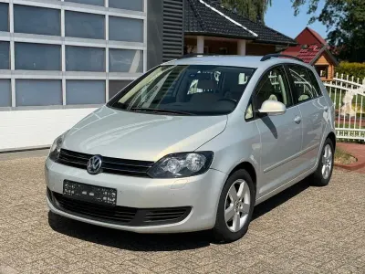 Gebraucht VW Golf VI Comfortline 105 PS (77 kW) 2011 Silber Kleinwagen