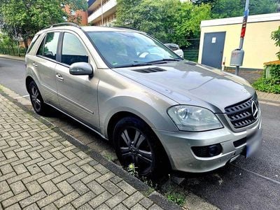 Mercedes ML320