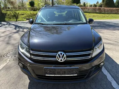 Używany VW Tiguan Trendline 110 KM (80 kW) 2012 Czarny SUV