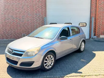 Gebraucht Opel Astra Cosmo 105 PS (77 kW) 2005 Grau Limousine