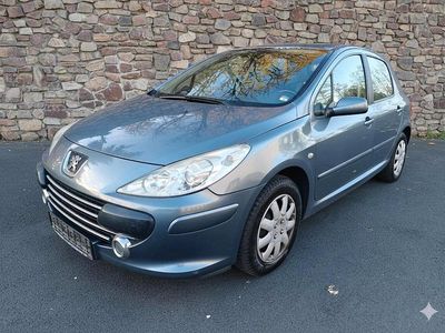 Grau Gebraucht 2007 Peugeot 307 Limousine | 2.200 €