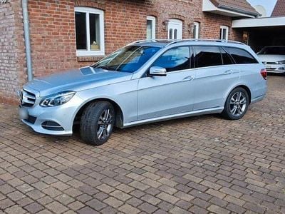 Gebraucht Mercedes E300 231 PS (169 kW) 2014 Silber Kombi
