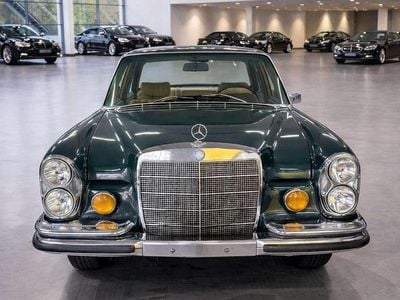 Gebraucht Mercedes 250 131 PS (96 kW) 1964 Grün Limousine