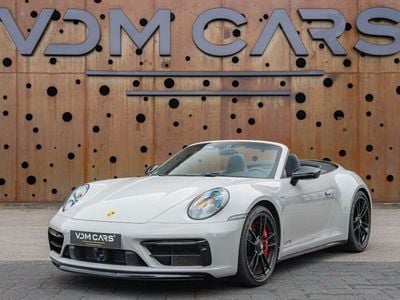 Porsche 911 Carrera 4 GTS