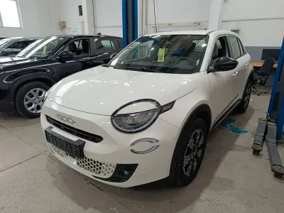 Gebraucht Fiat 600 101 PS (74 kW) 2024 Weiß SUV