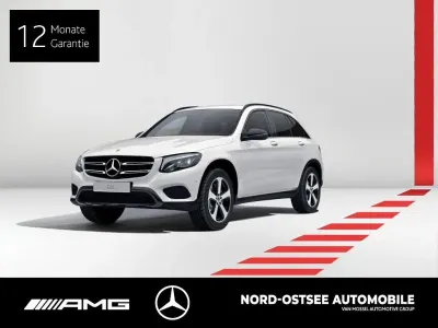 Używany Mercedes GLC250 Exclusive 211 KM (155 kW) 2018 Biały SUV