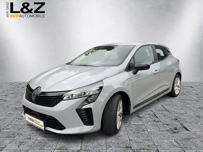 Grau Gebraucht 2024 Renault Clio V Evolution Limousine | 20.780 € (Fairer Preis)