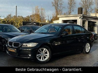 Schwarz Gebraucht 2011 BMW 318 Exclusive Limousine | 8.900 € (Etwas zu teuer)